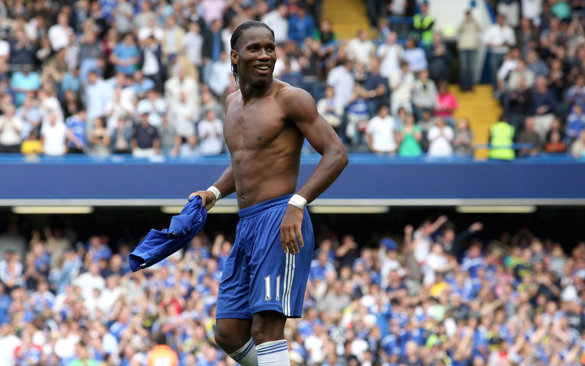 KAIYUN 中国大陆-西汉姆联主场告捷，球队士气高涨，目标锁定争夺冠军，西汉姆联集锦